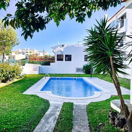 Apartamento Luminoso Com Piscina E Estacionamento Em Albufeira No Algarve *