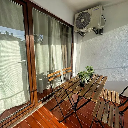 Апартаменти Apartamento Luminoso Com Piscina E Estacionamento Em Albufeira No Algarve